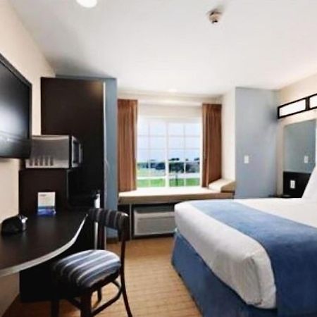 Three Rivers Inn & Suites Port Arthur Habitación foto