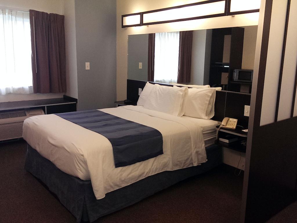 Three Rivers Inn & Suites Port Arthur Habitación foto